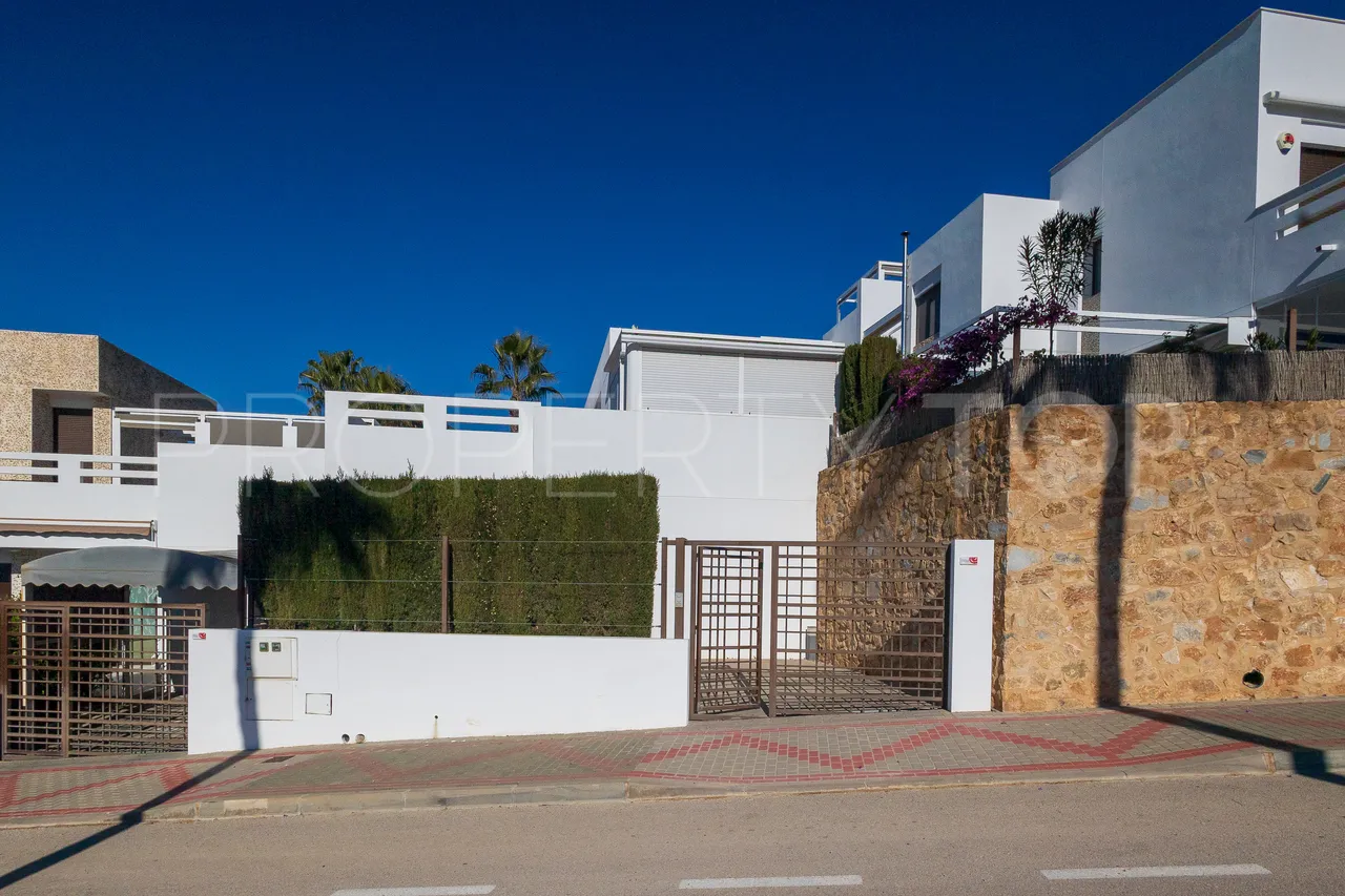 For sale villa with 3 bedrooms in La Finca Golf
