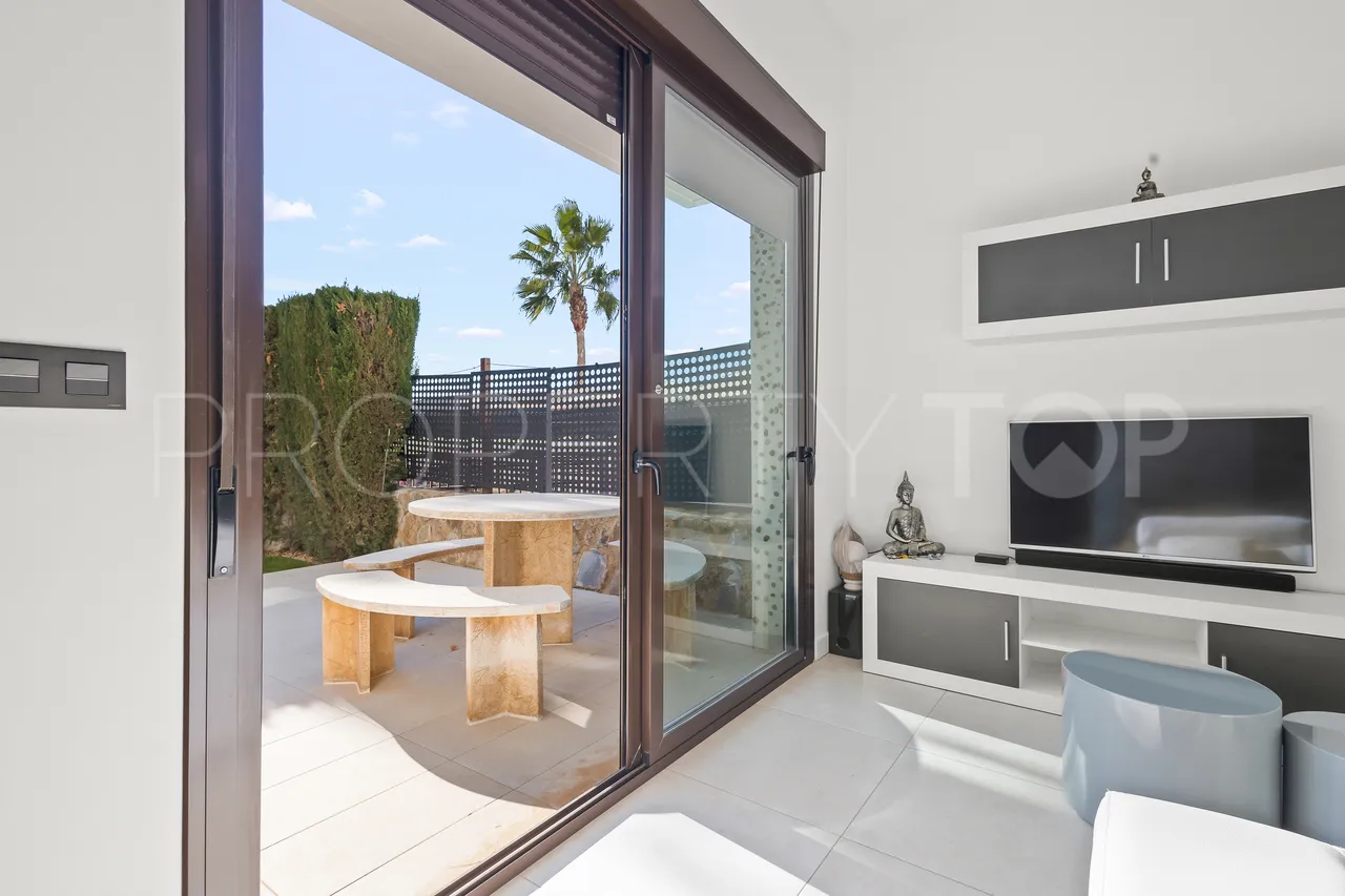 For sale villa with 3 bedrooms in La Finca Golf
