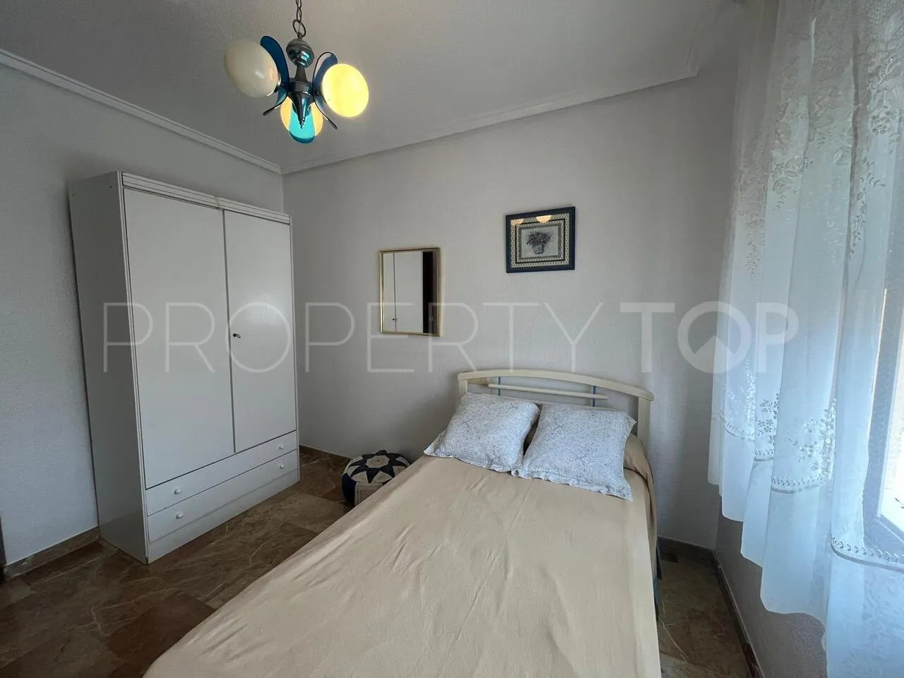 For sale 4 bedrooms town house in Algorfa