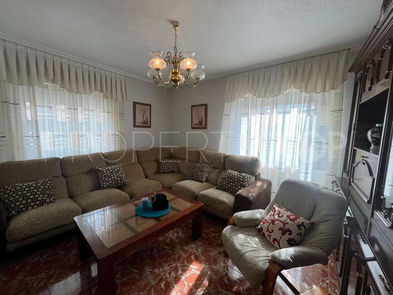 For sale 4 bedrooms town house in Algorfa