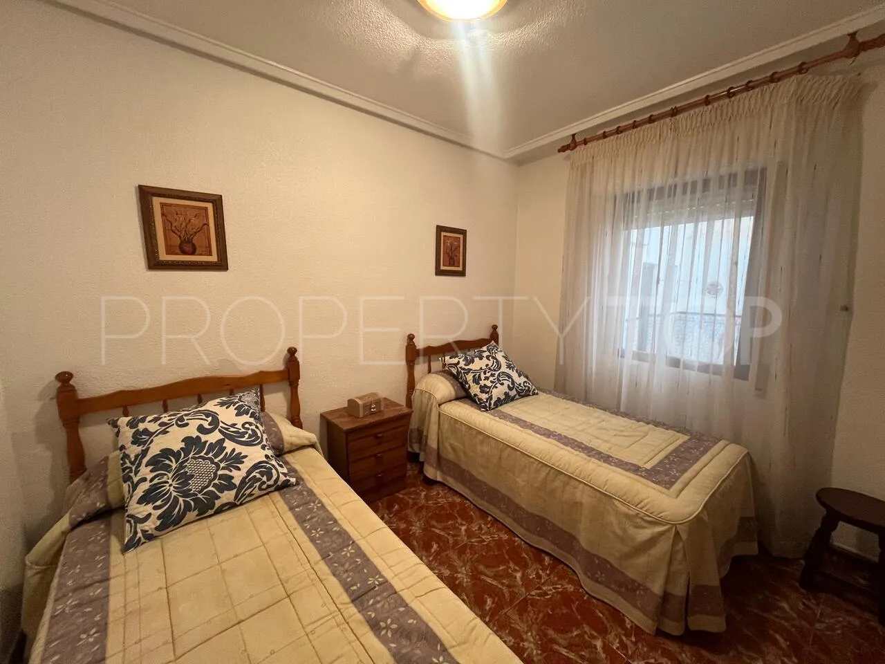 For sale 4 bedrooms town house in Algorfa