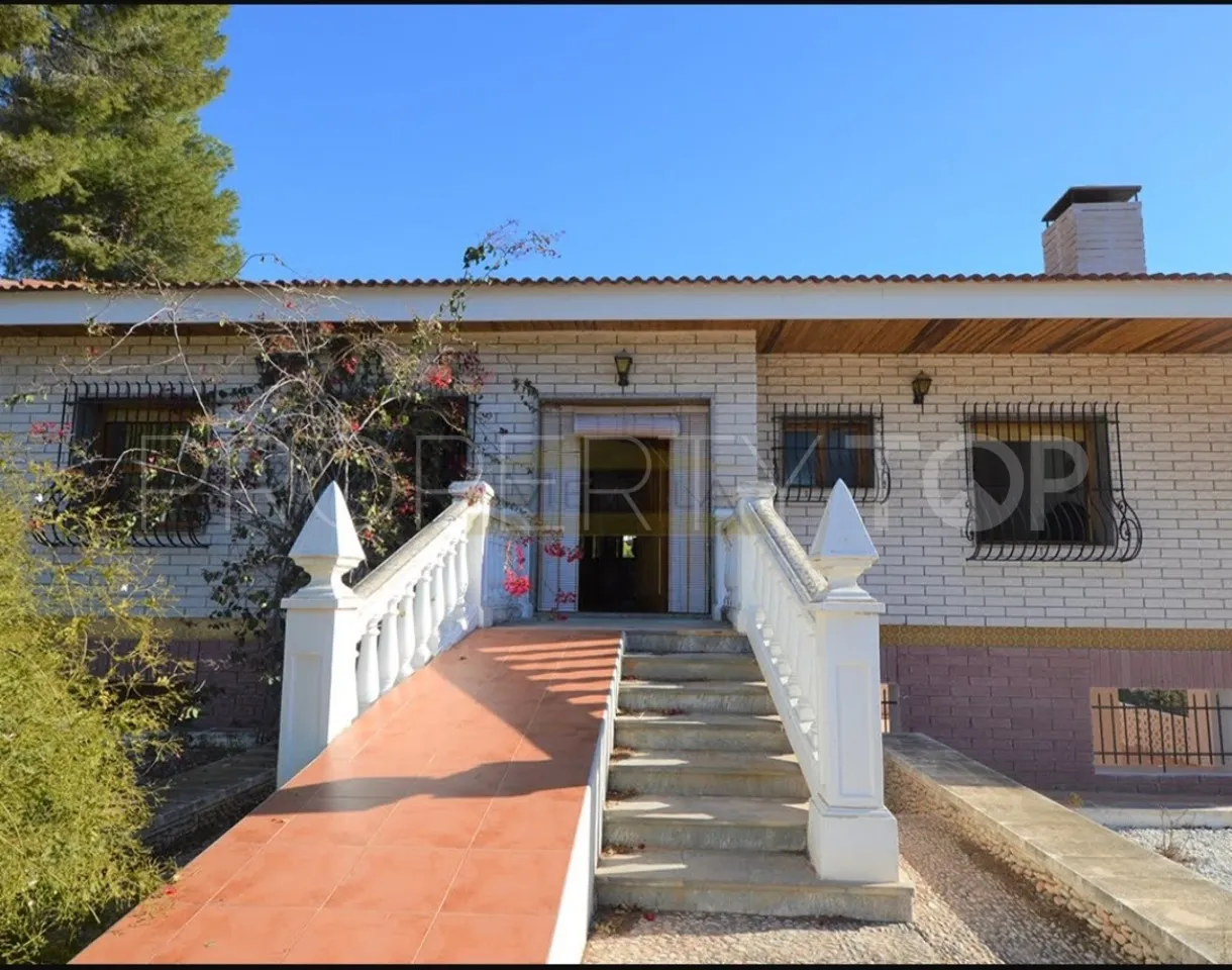 Villa a la venta en Villamartin