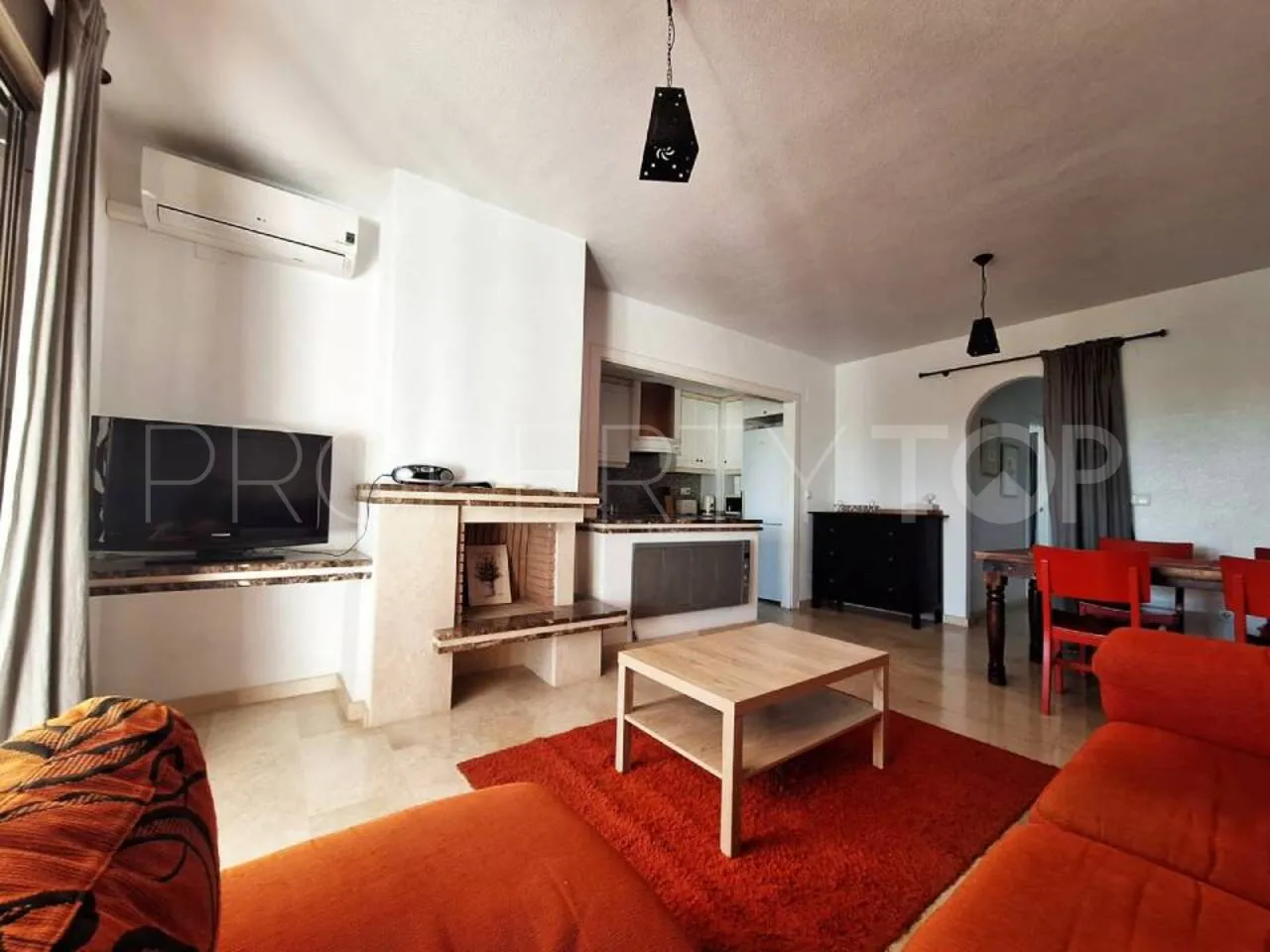 Buy apartment in Villamartin with 3 bedrooms