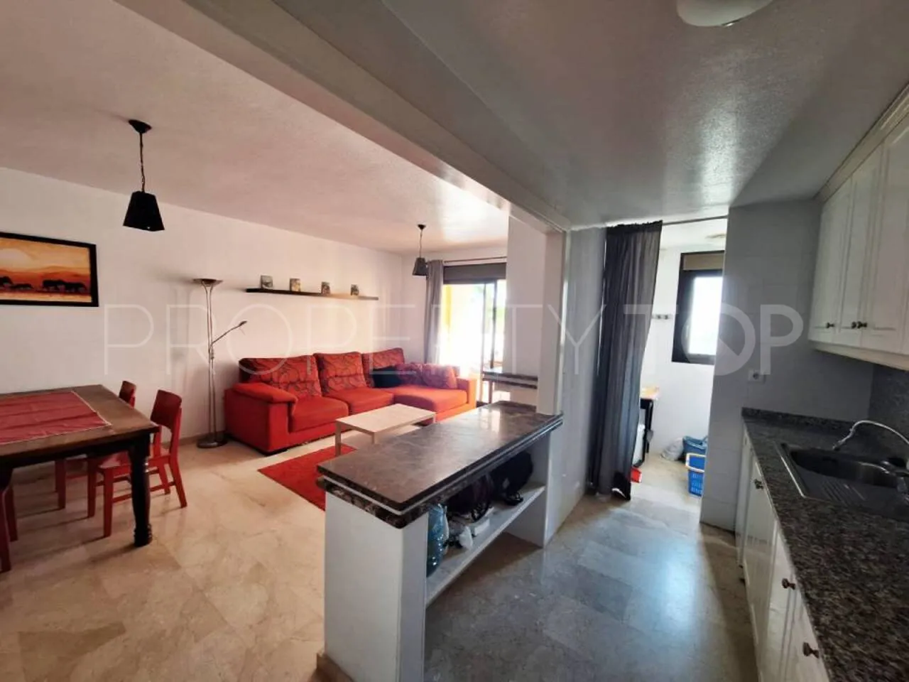 Buy apartment in Villamartin with 3 bedrooms
