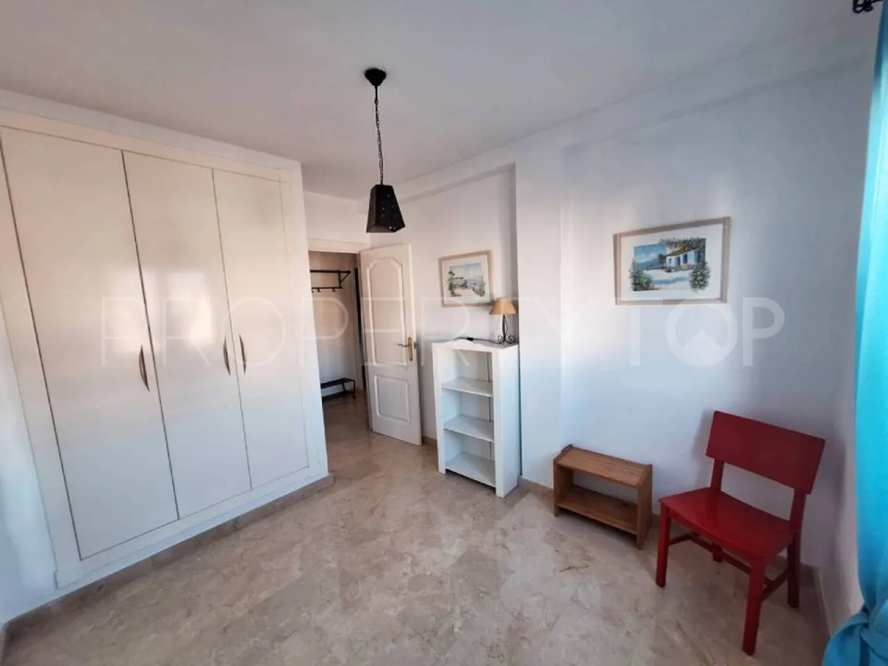 Buy apartment in Villamartin with 3 bedrooms