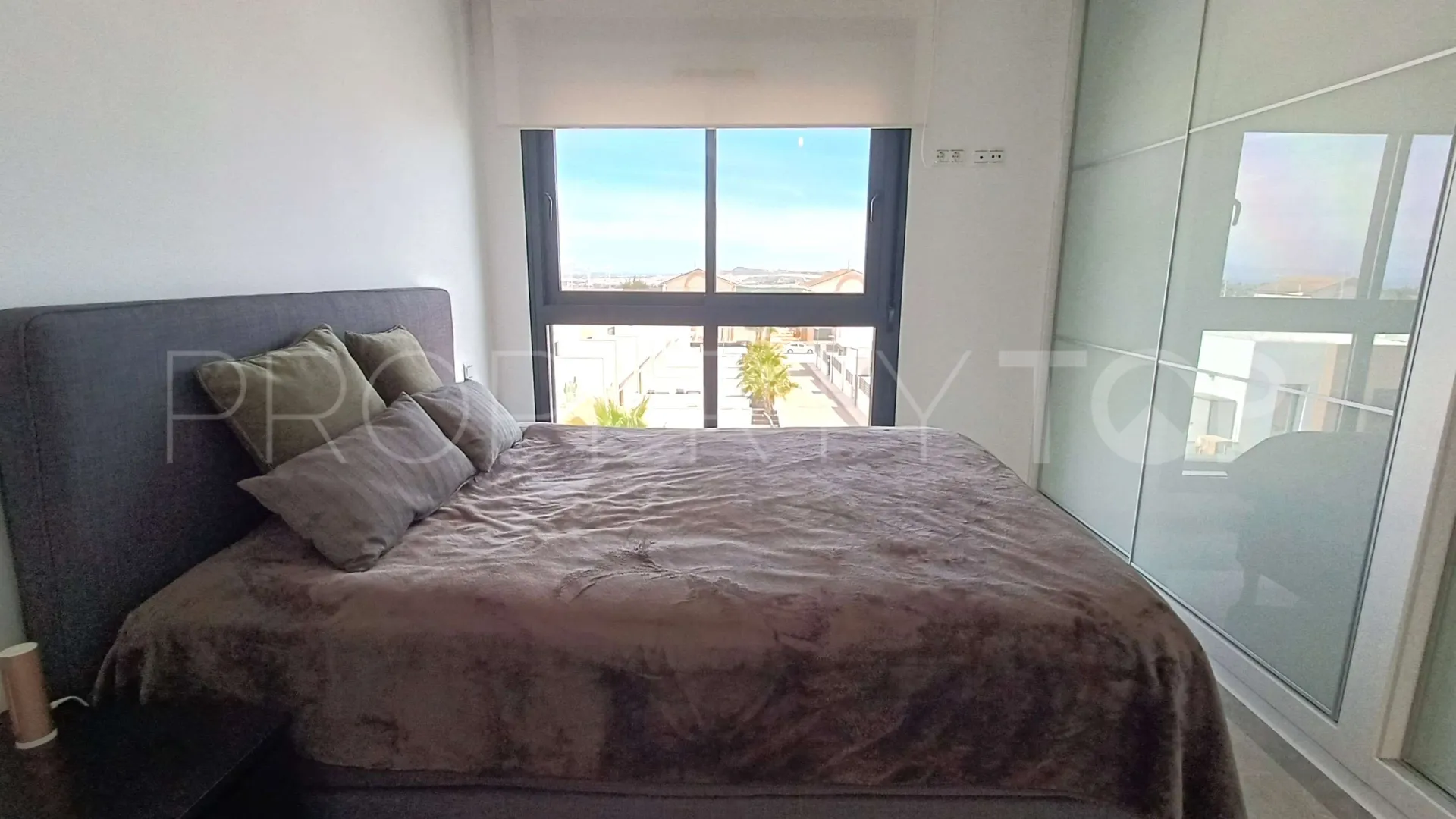 For sale La Finca Golf villa with 3 bedrooms