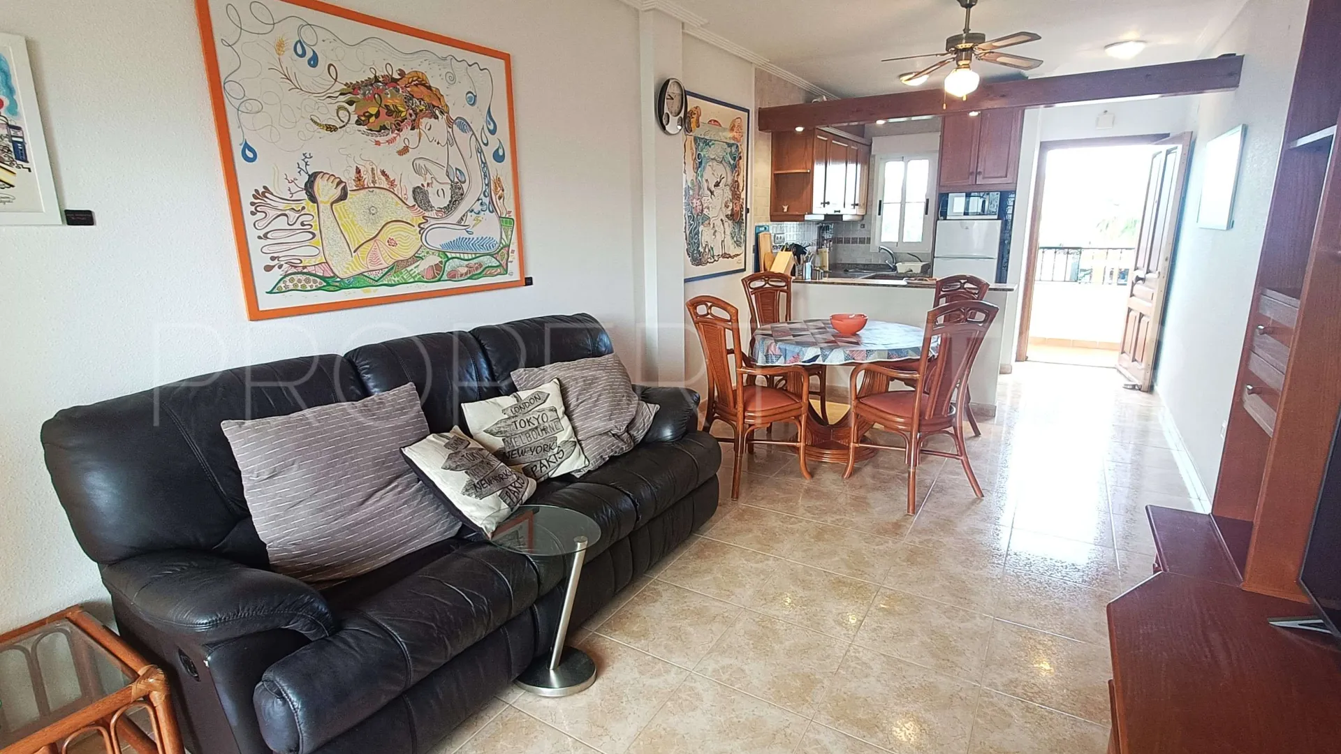 Comprar apartamento de 2 dormitorios en Rioja