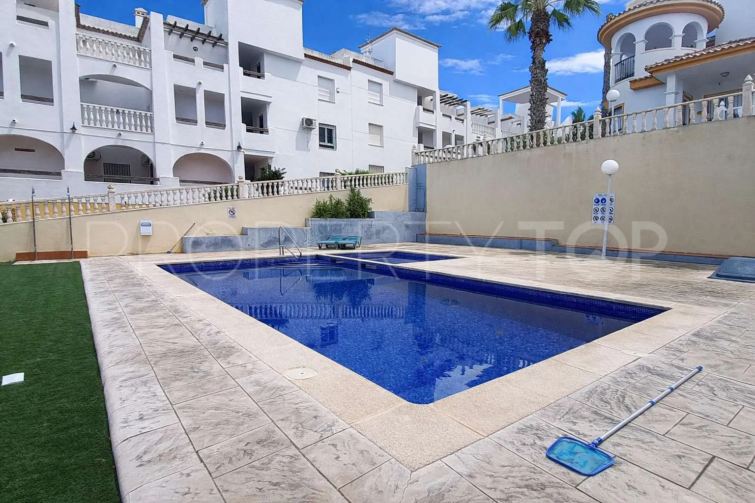 Comprar apartamento de 2 dormitorios en Rioja