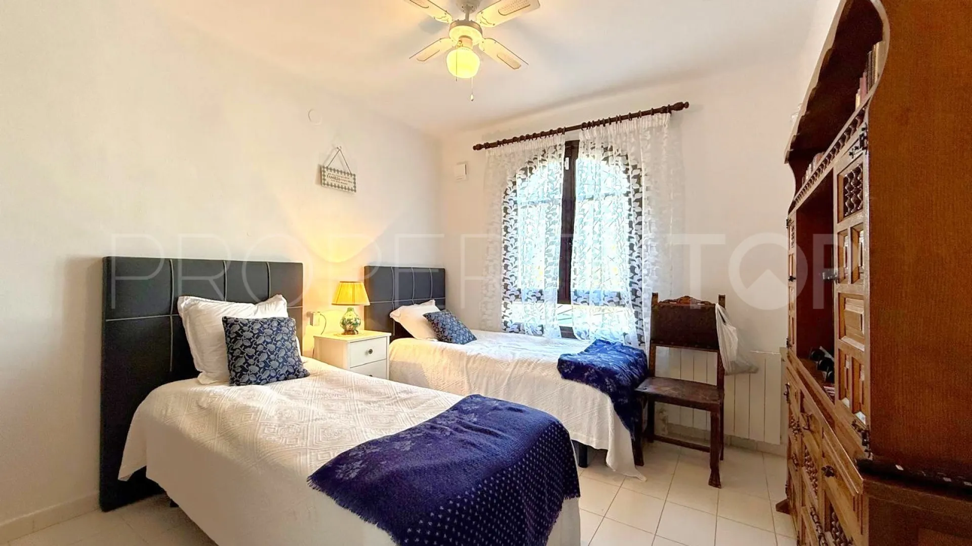 Rioja, villa en venta de 3 dormitorios