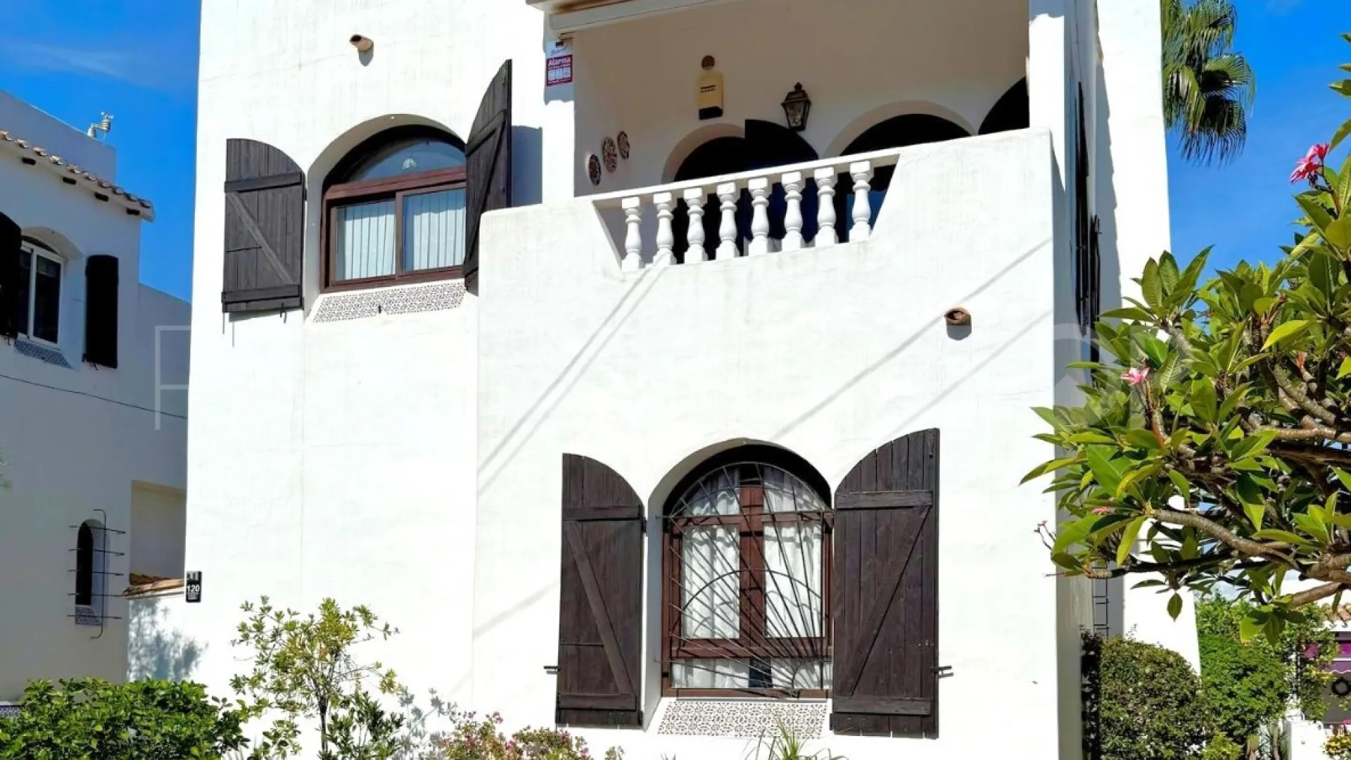 Rioja, villa en venta de 3 dormitorios
