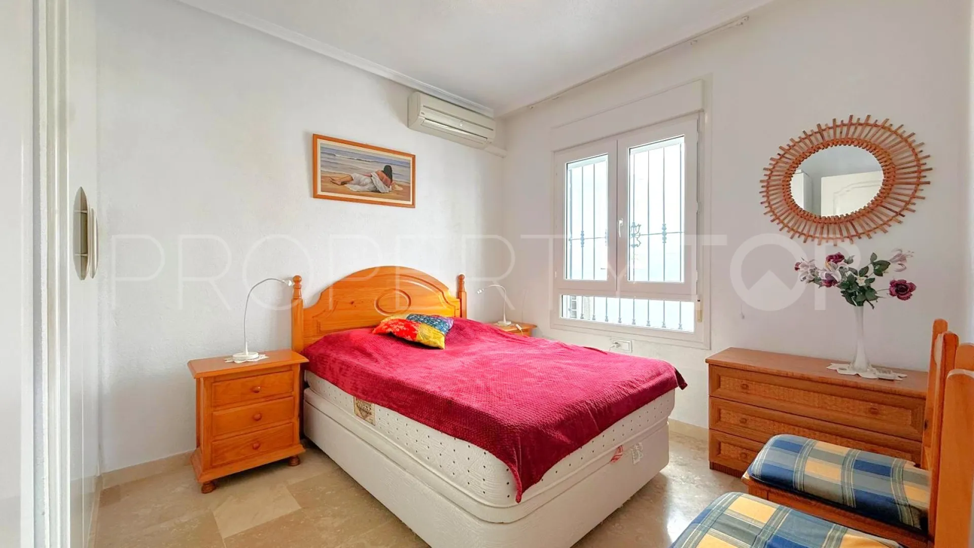 For sale 2 bedrooms apartment in Villamartin