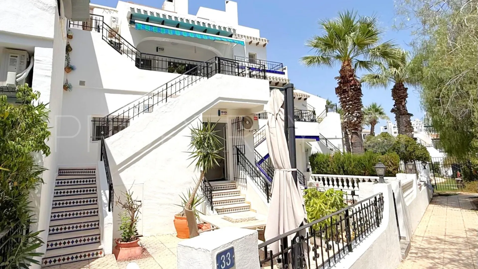 For sale town house in Rioja