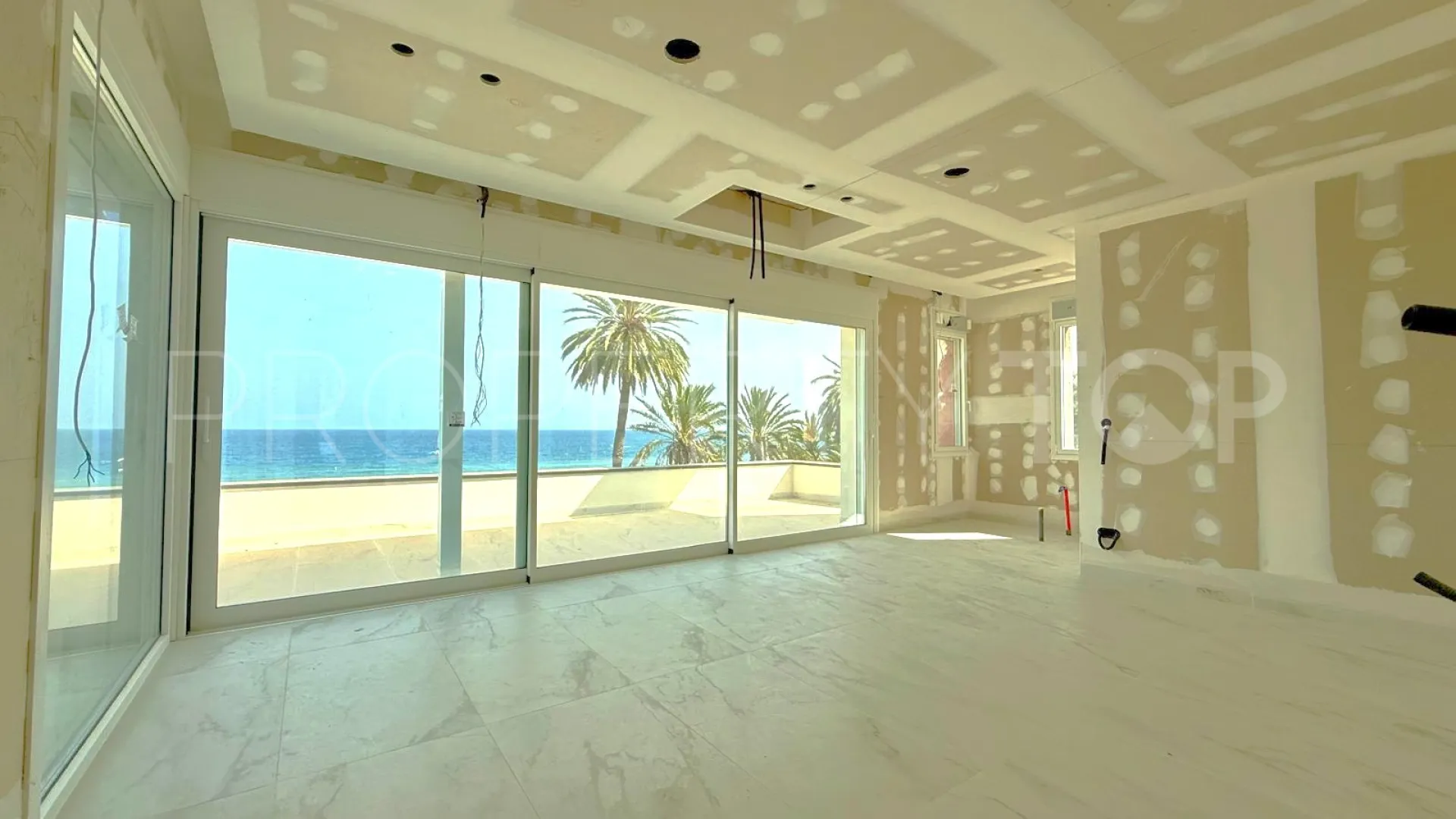 Comprar villa en Punta Prima