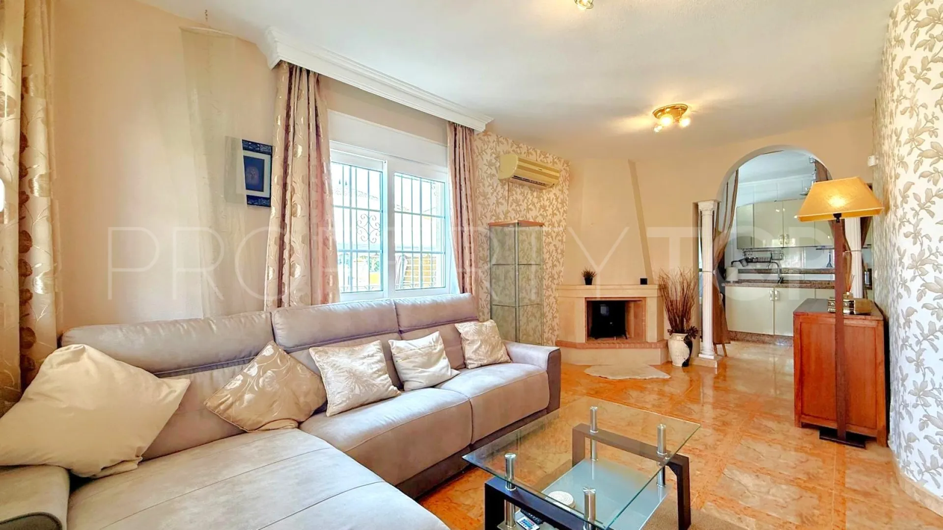 Apartment for sale in Villamartin with 2 bedrooms
