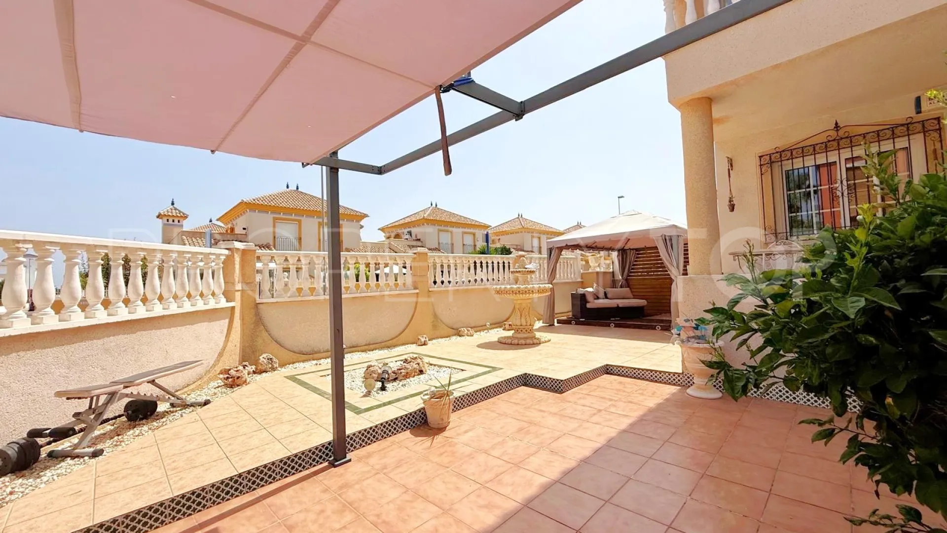 Apartment for sale in Villamartin with 2 bedrooms