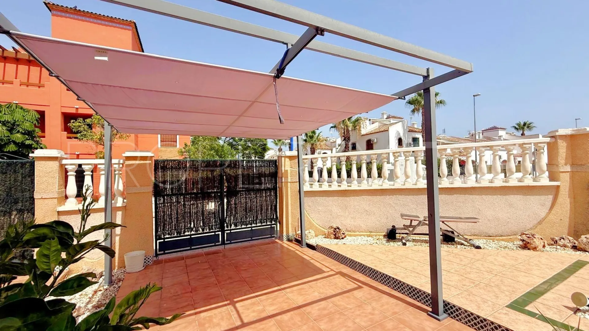 Apartment for sale in Villamartin with 2 bedrooms