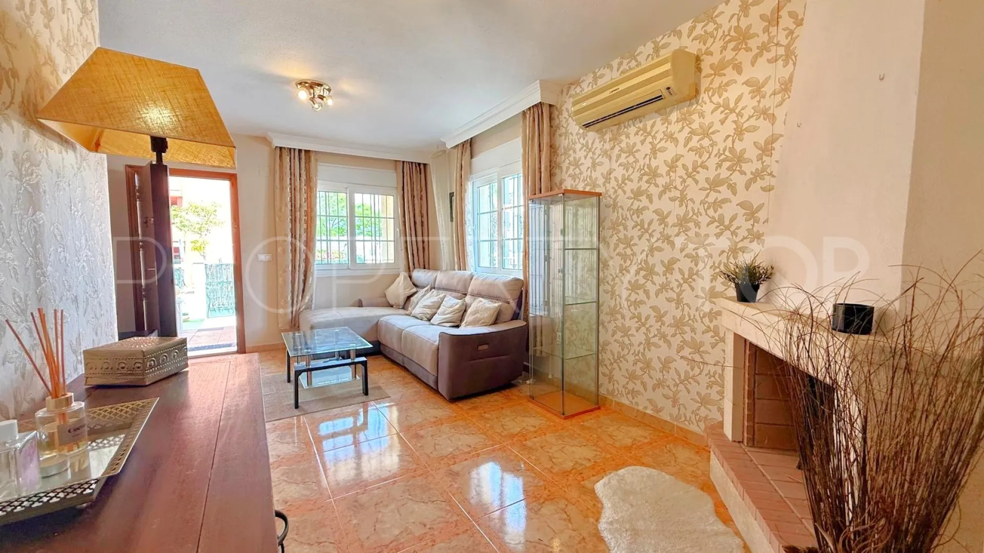 Apartment for sale in Villamartin with 2 bedrooms