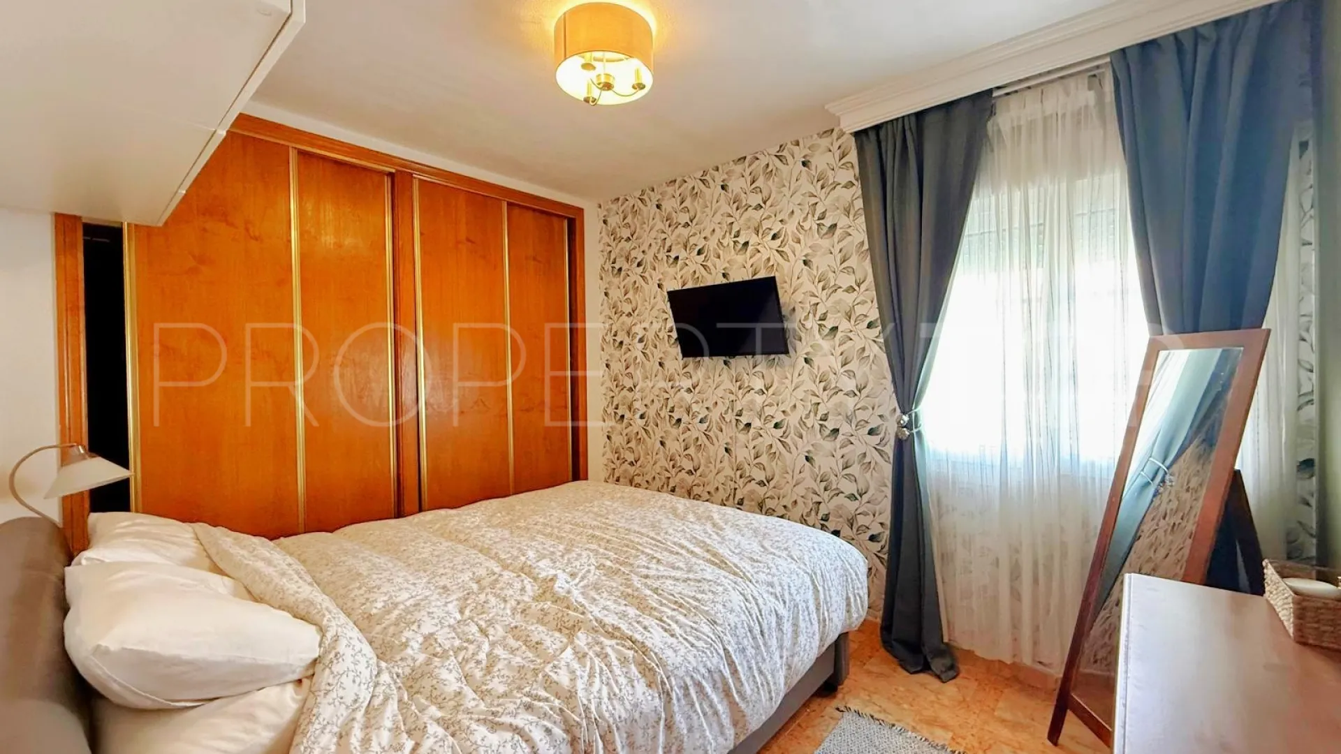 Apartment for sale in Villamartin with 2 bedrooms