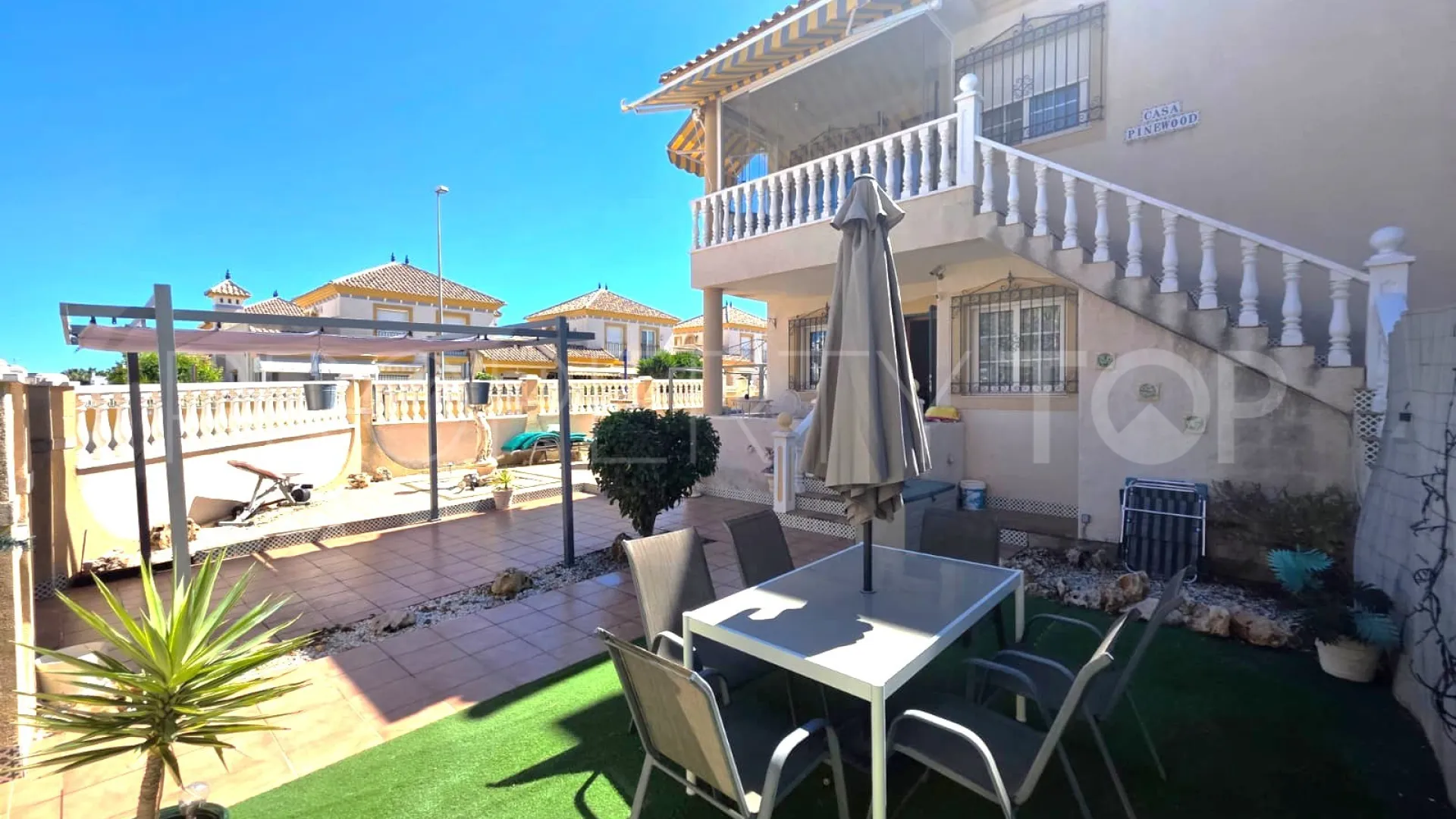 Apartment for sale in Villamartin with 2 bedrooms