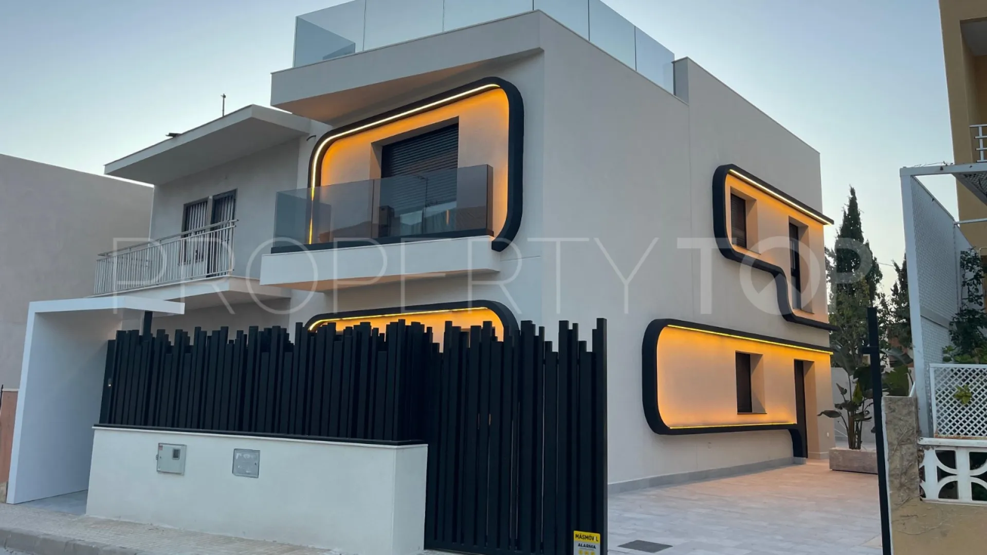 Villa con 4 dormitorios a la venta en Torre de la Horadada