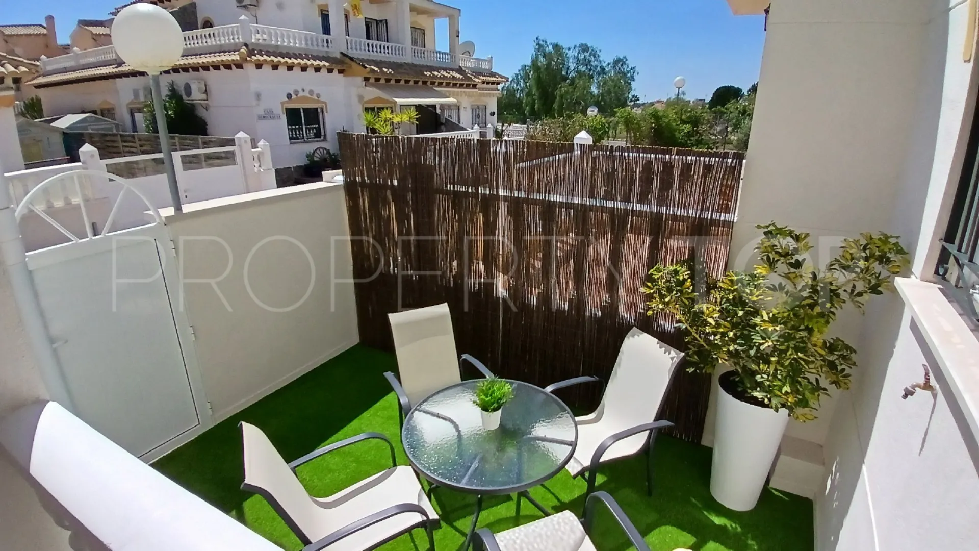 3 bedrooms town house for sale in Alicante