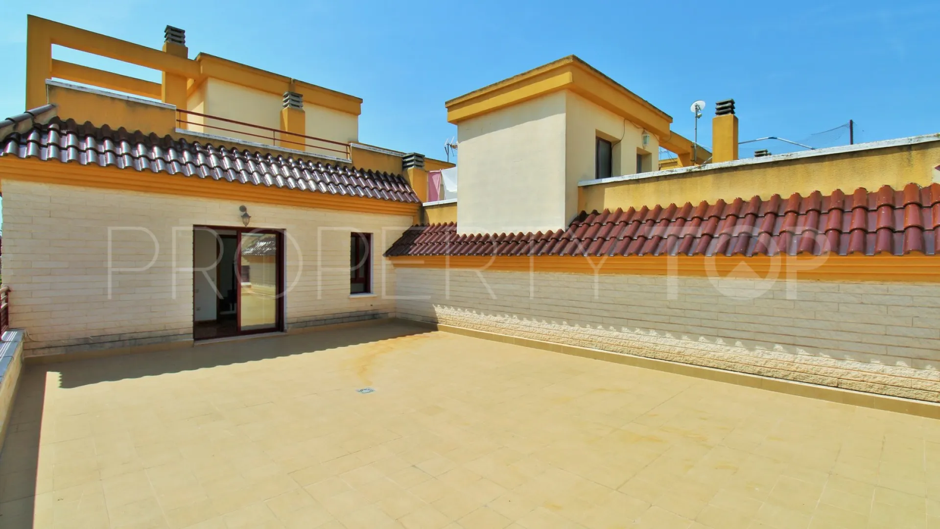 For sale town house in Orihuela with 3 bedrooms