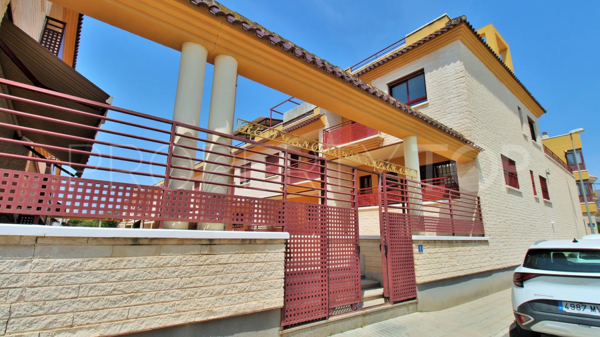 For sale town house in Orihuela with 3 bedrooms
