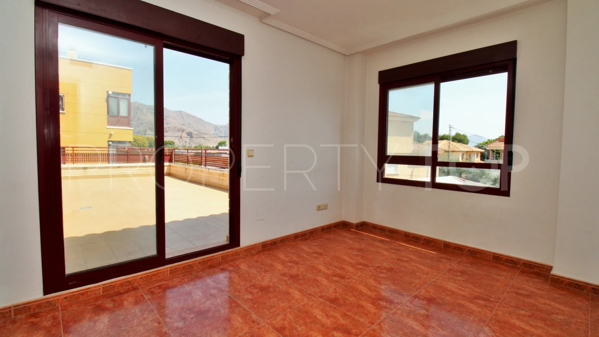 For sale town house in Orihuela with 3 bedrooms