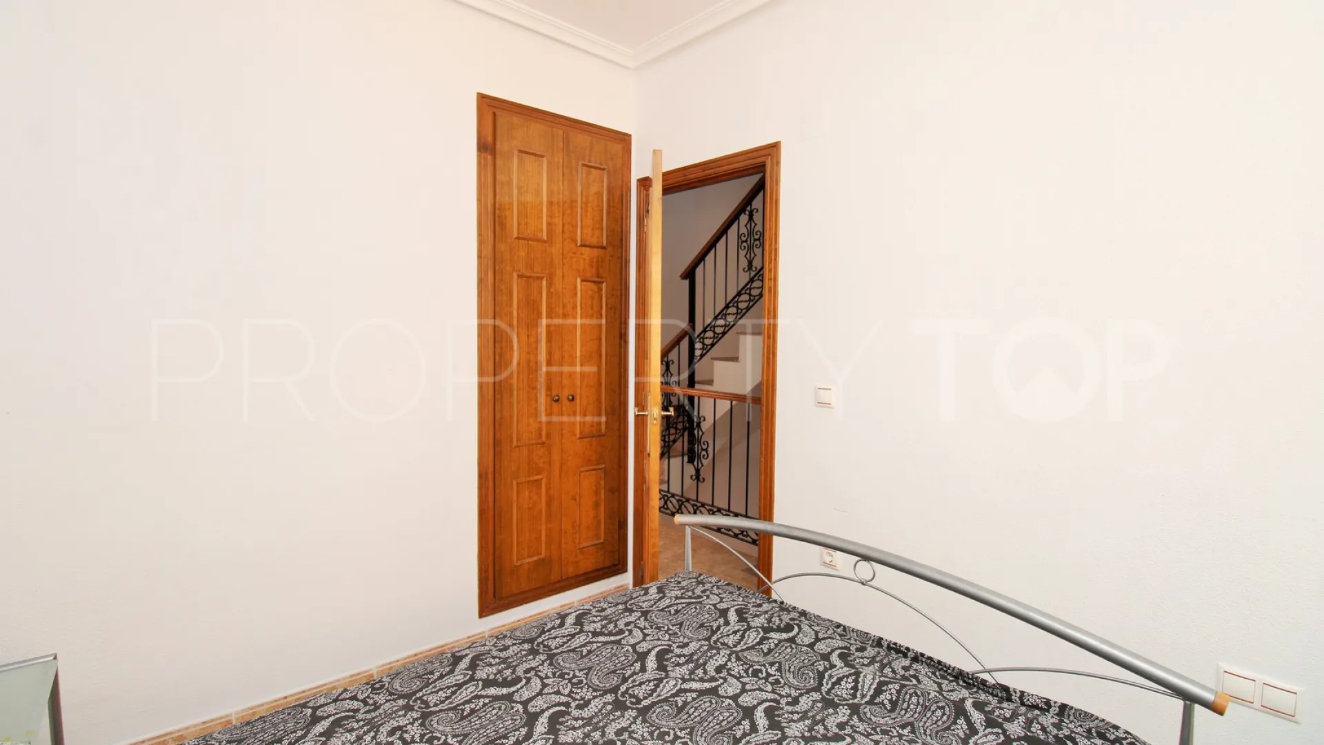 Se vende adosado de 3 dormitorios en Rioja