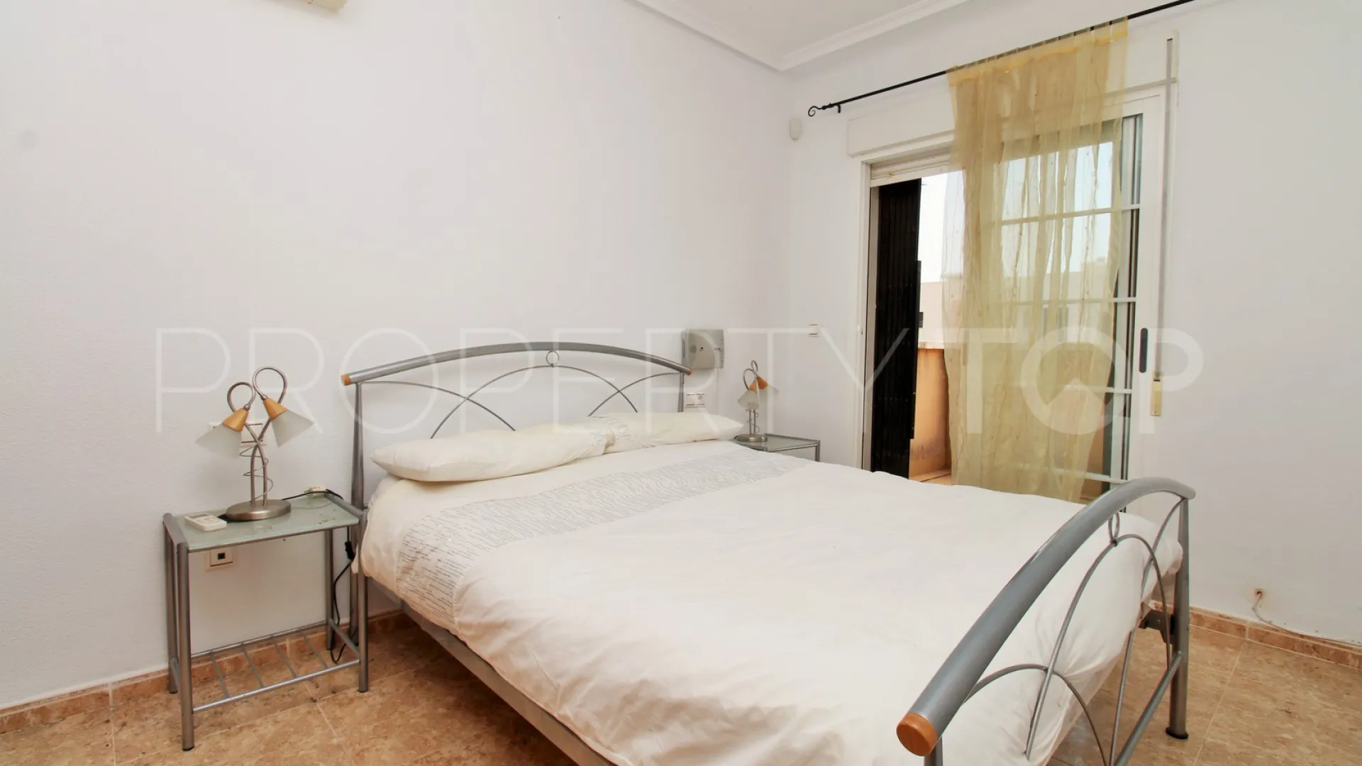 Se vende adosado de 3 dormitorios en Rioja