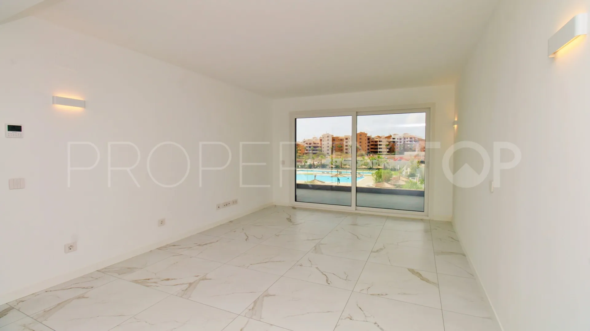 Se vende apartamento en Punta Prima de 2 dormitorios