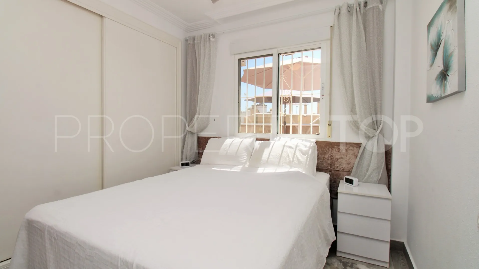 Buy 2 bedrooms apartment in Villamartin