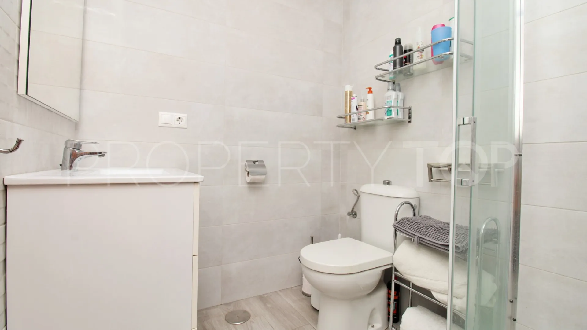 Buy 2 bedrooms apartment in Villamartin