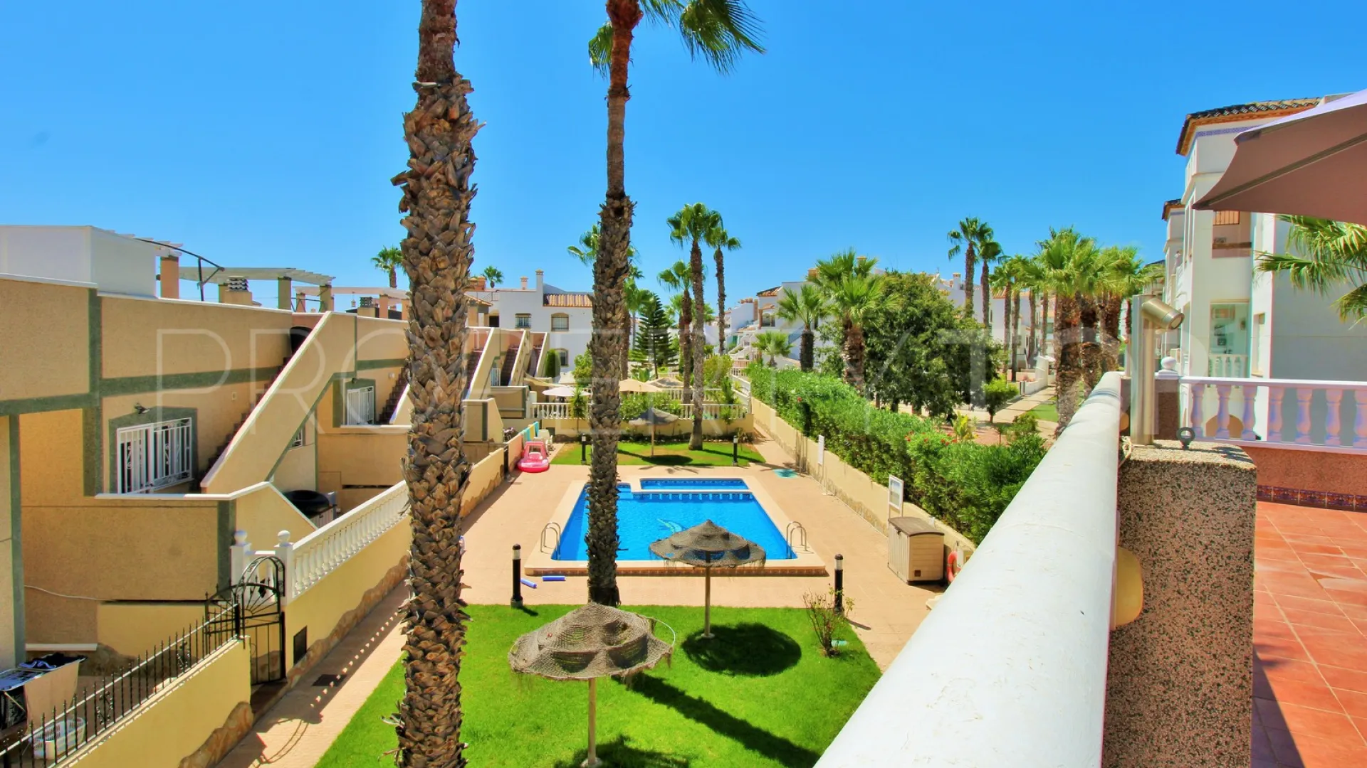Buy 2 bedrooms apartment in Villamartin