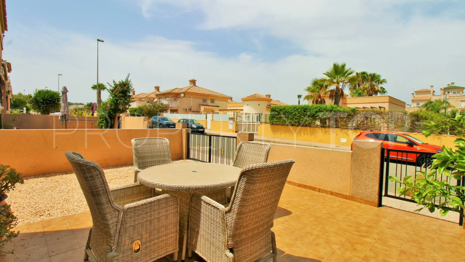 3 bedrooms Villamartin town house for sale