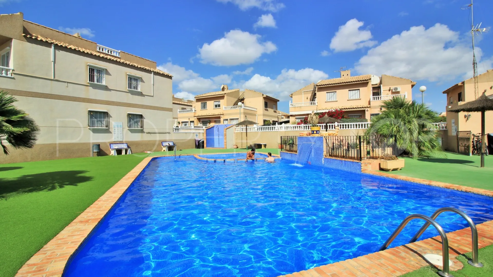 3 bedrooms Villamartin town house for sale