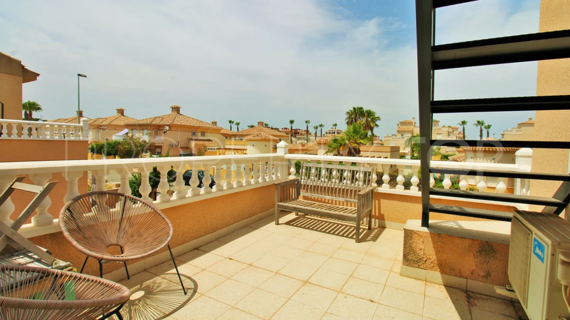 3 bedrooms Villamartin town house for sale