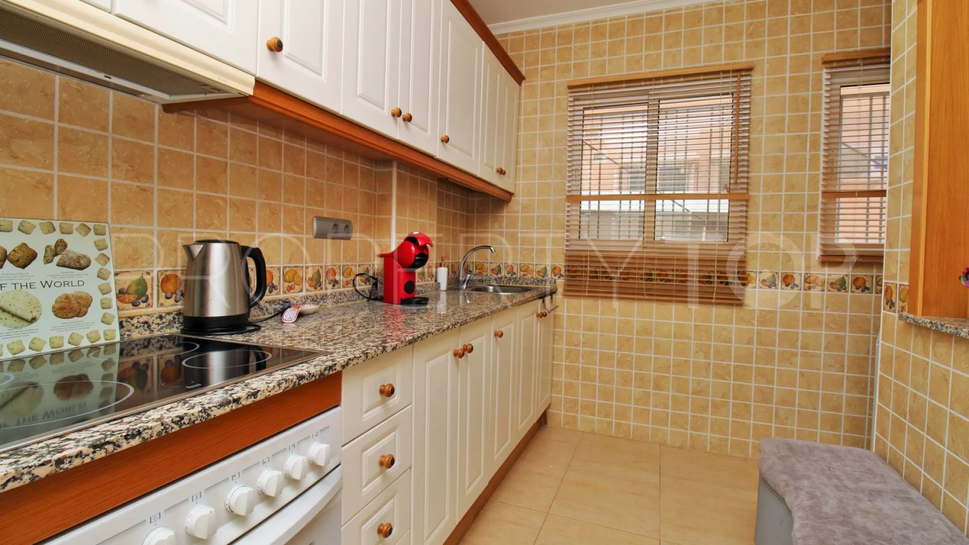 3 bedrooms Villamartin town house for sale