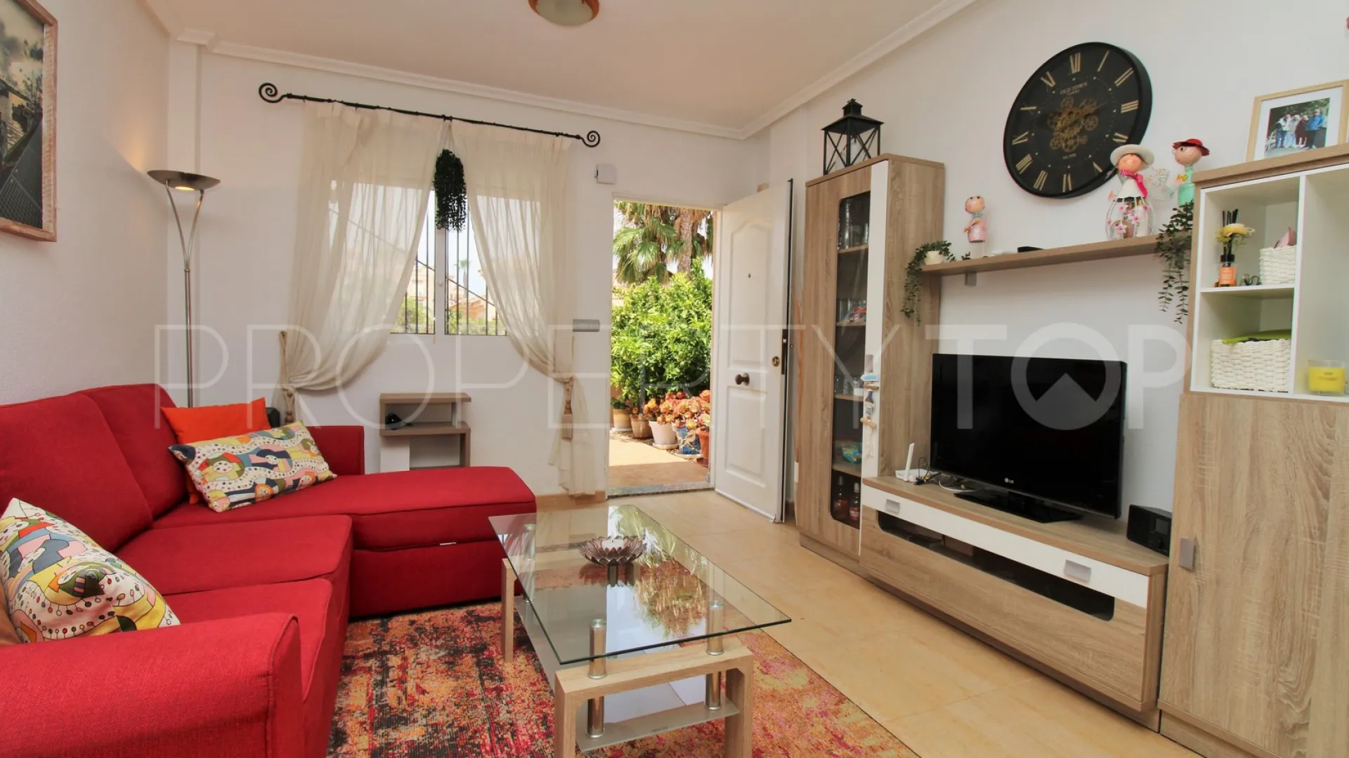 3 bedrooms Villamartin town house for sale