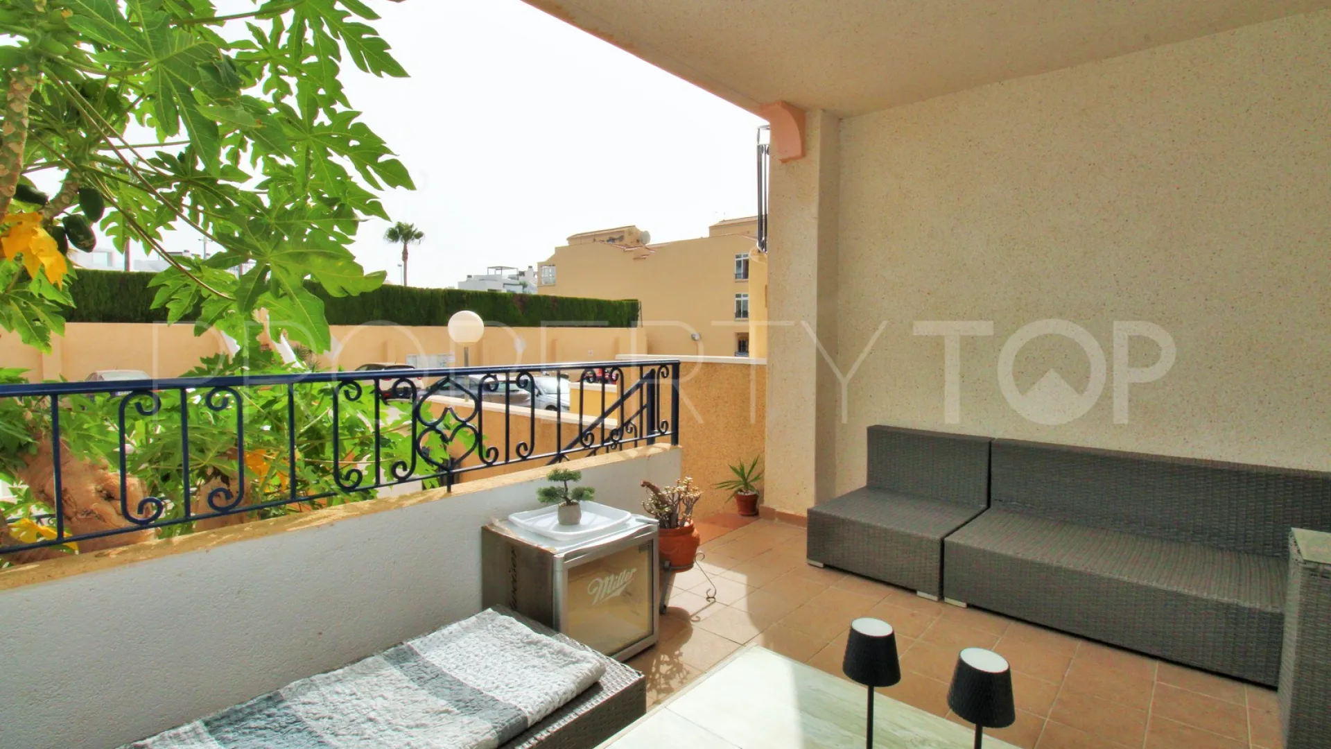 Apartamento en venta con 2 dormitorios en Punta Prima