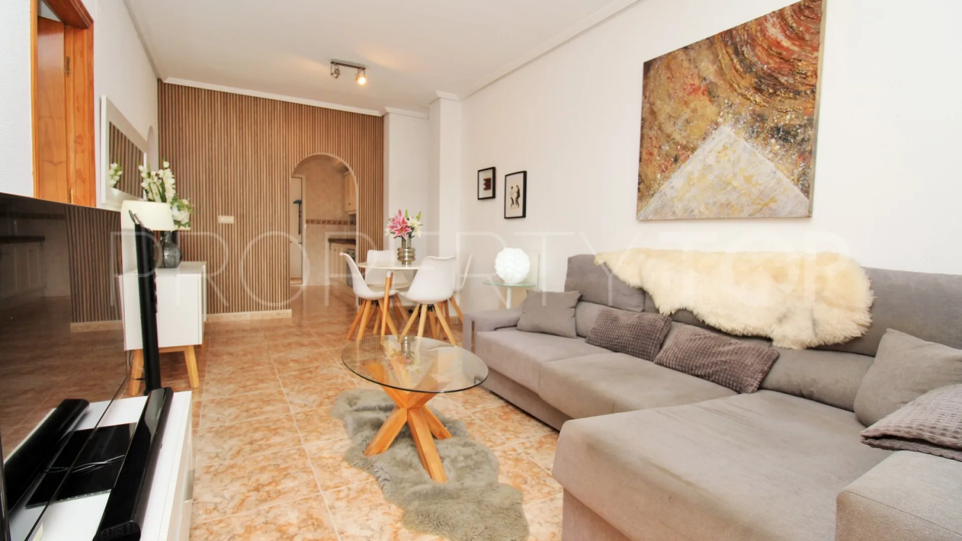 Apartamento en venta con 2 dormitorios en Punta Prima