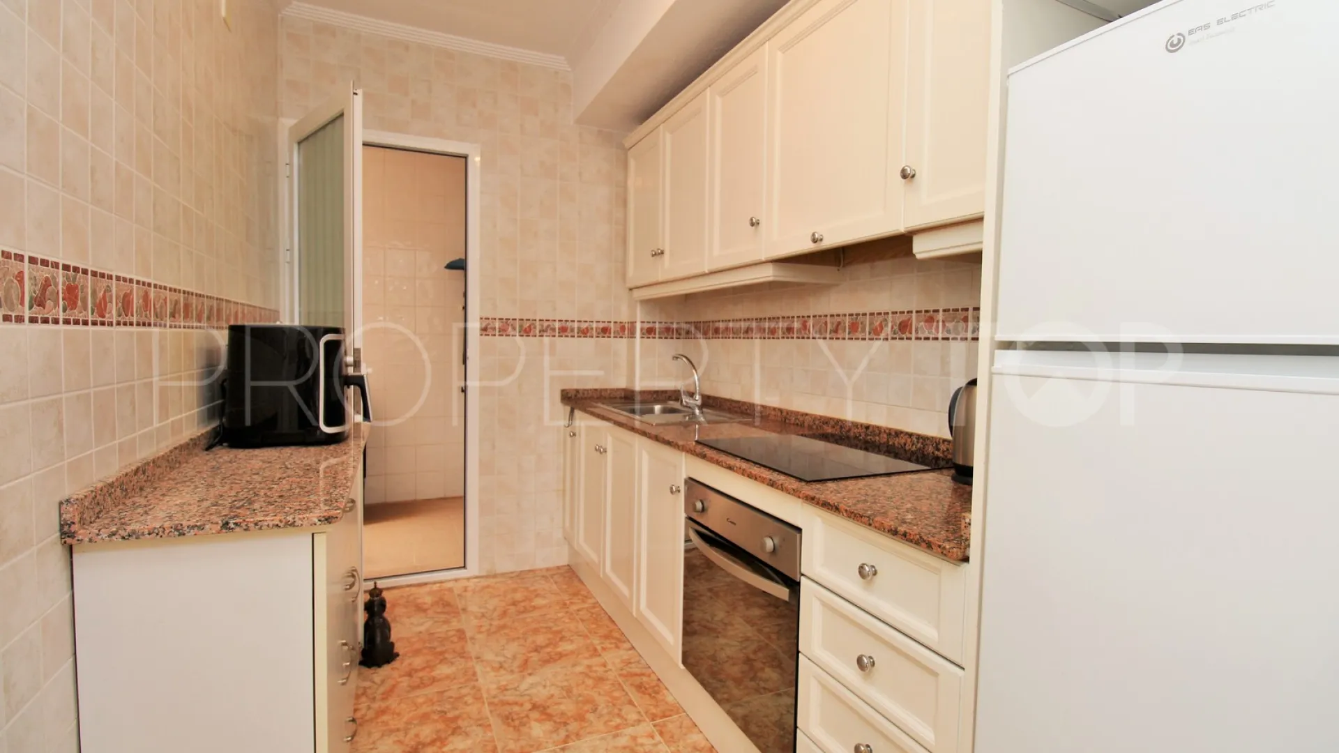 Apartamento en venta con 2 dormitorios en Punta Prima