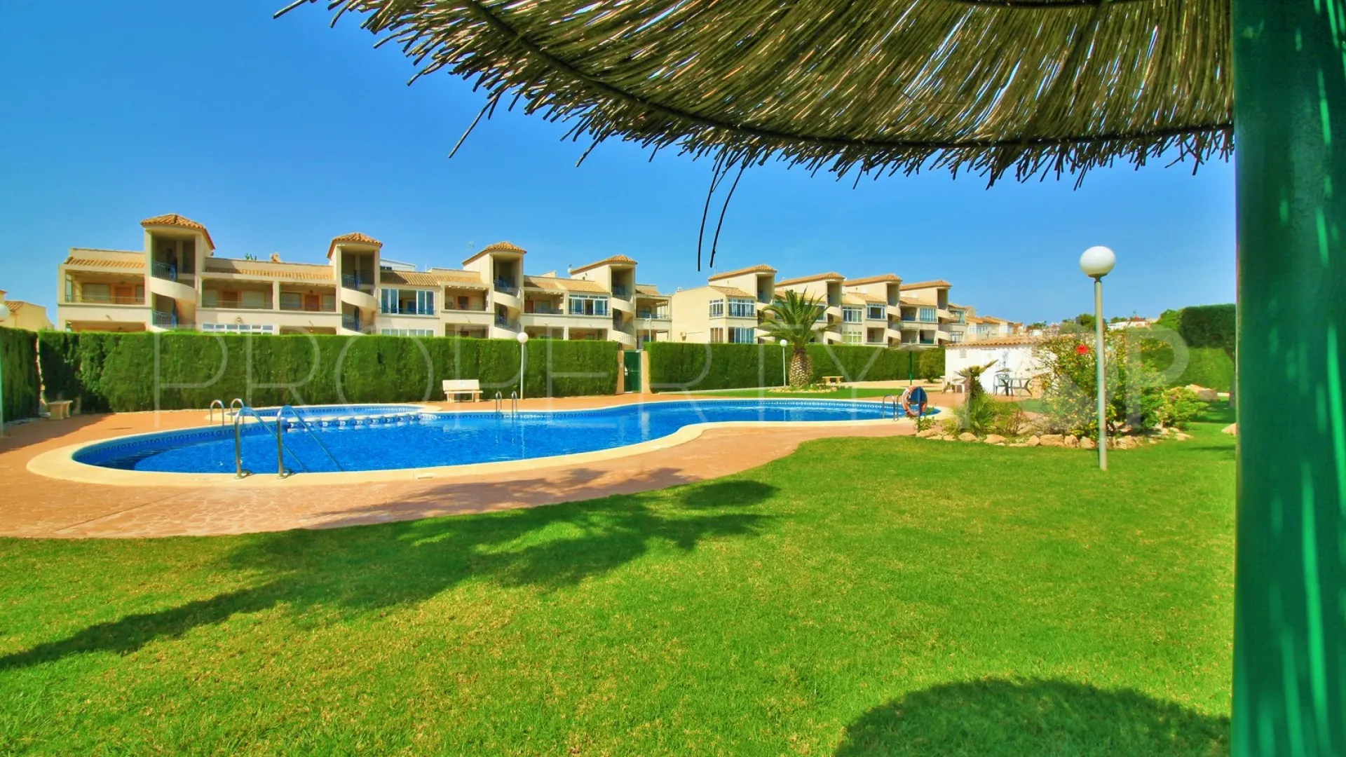 Apartamento en venta con 2 dormitorios en Punta Prima