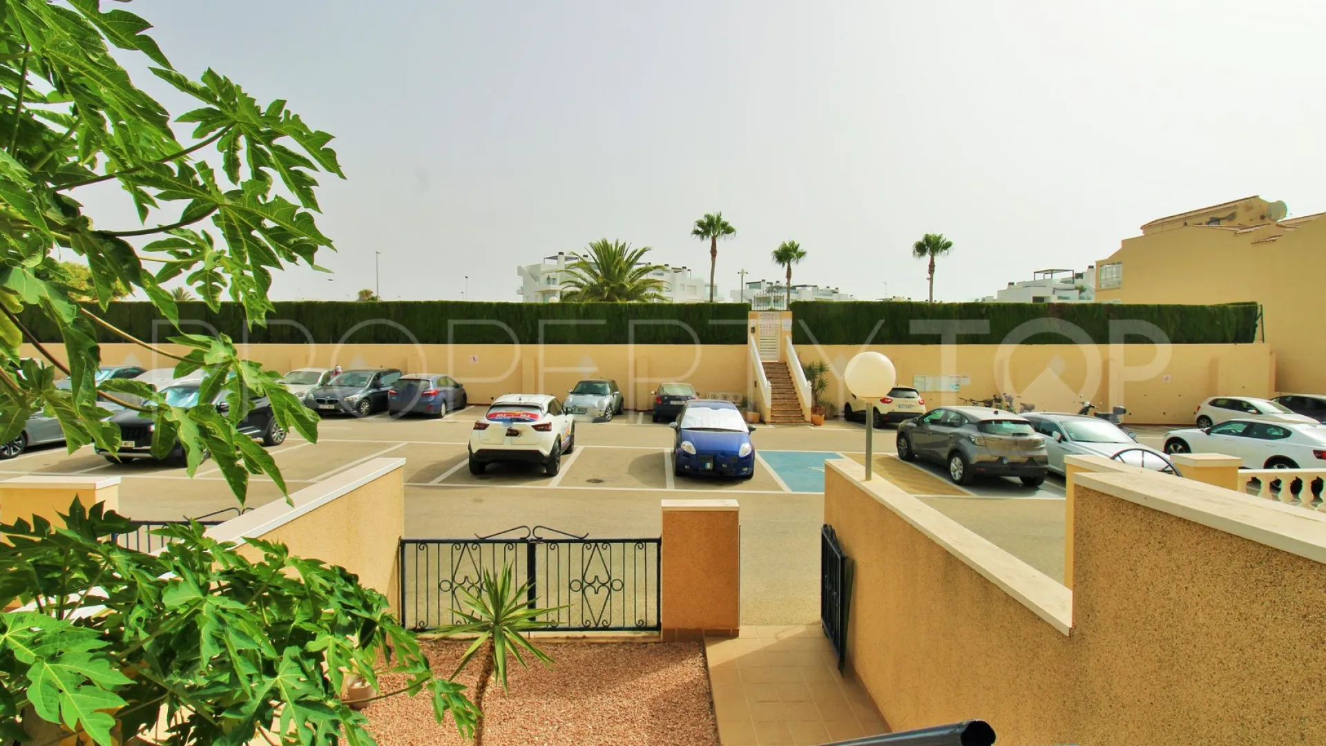 Apartamento en venta con 2 dormitorios en Punta Prima