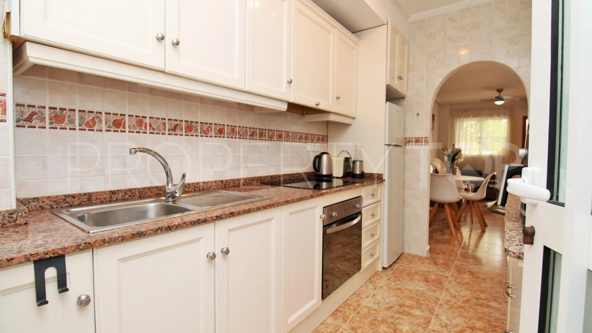 Apartamento en venta con 2 dormitorios en Punta Prima