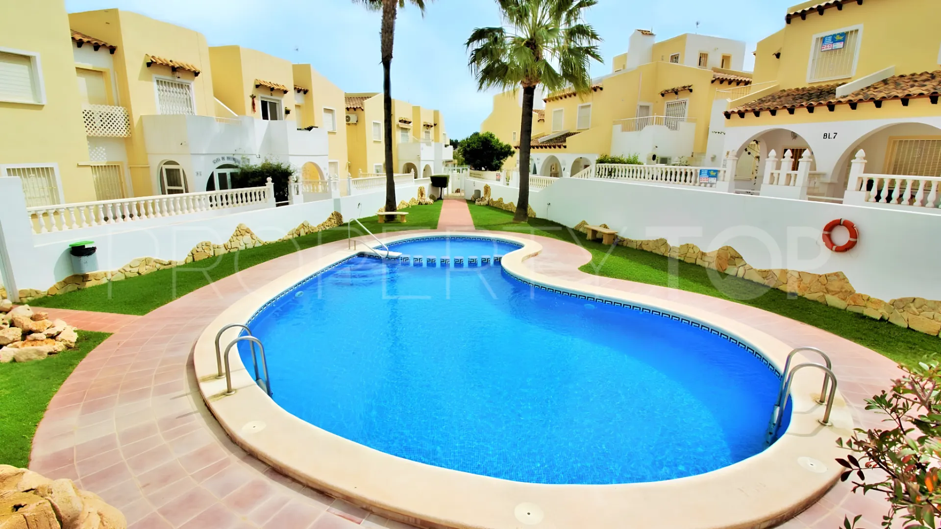 For sale Rioja 2 bedrooms apartment