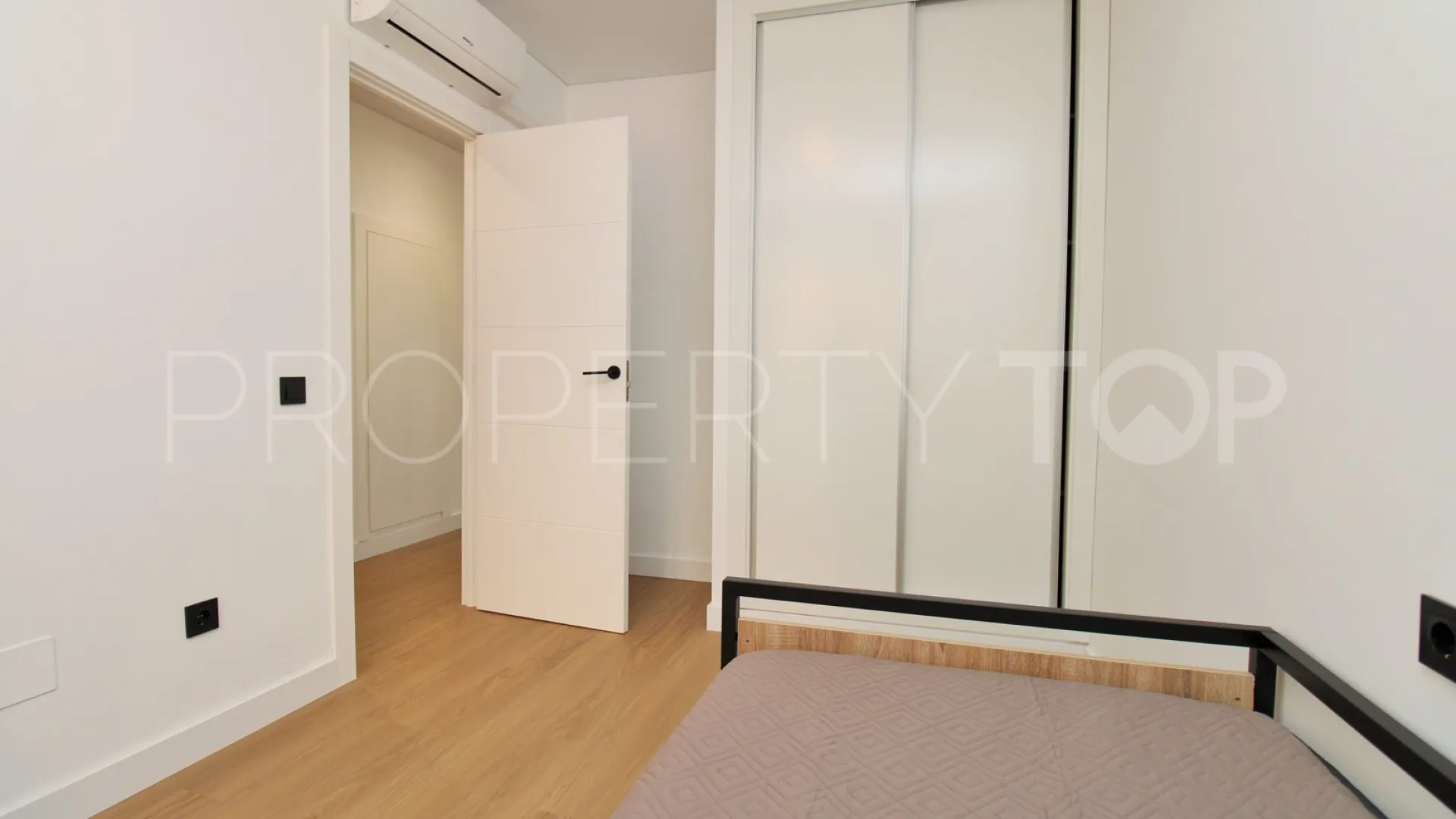 Apartment for sale in Torre de la Horadada with 2 bedrooms