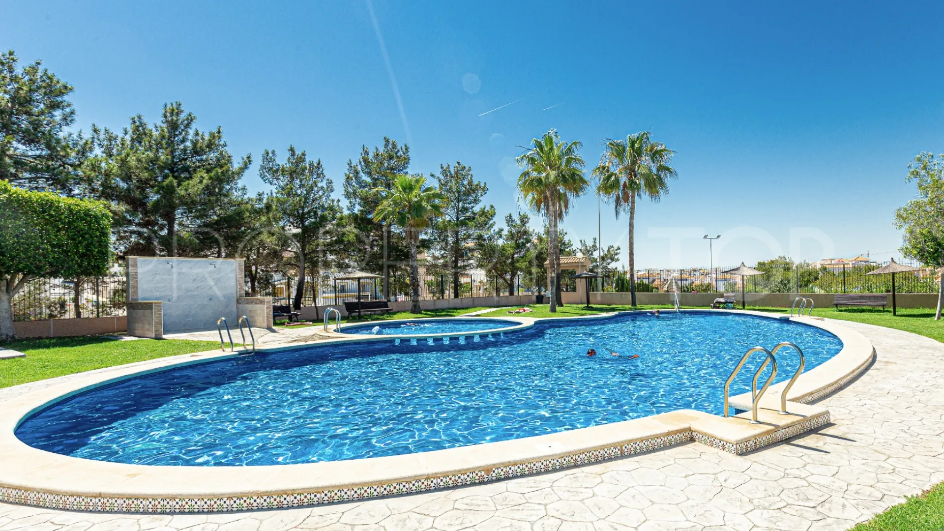 Town house for sale in Los Altos de Marbella with 3 bedrooms