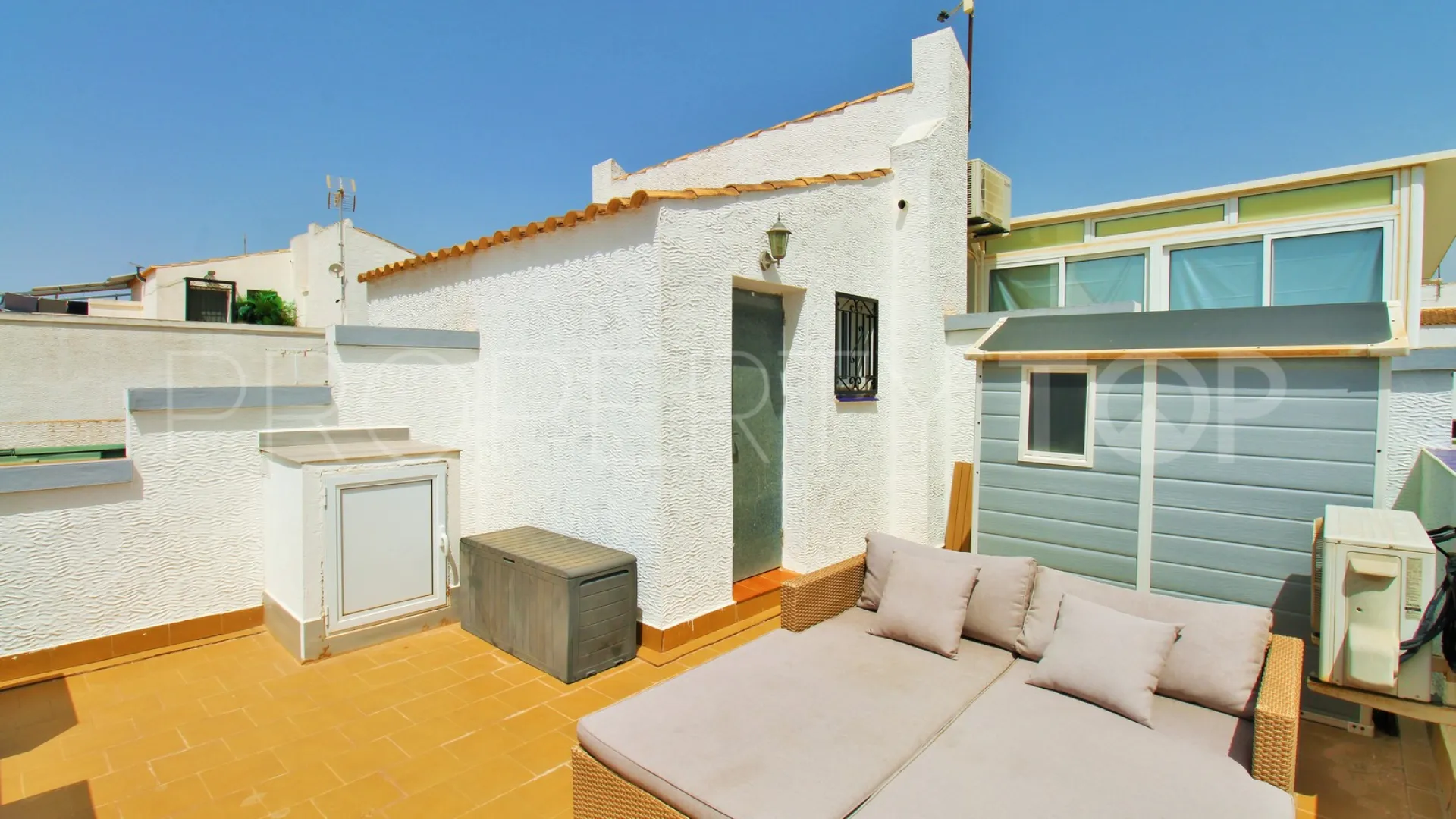 Town house for sale in Los Altos de Marbella with 3 bedrooms