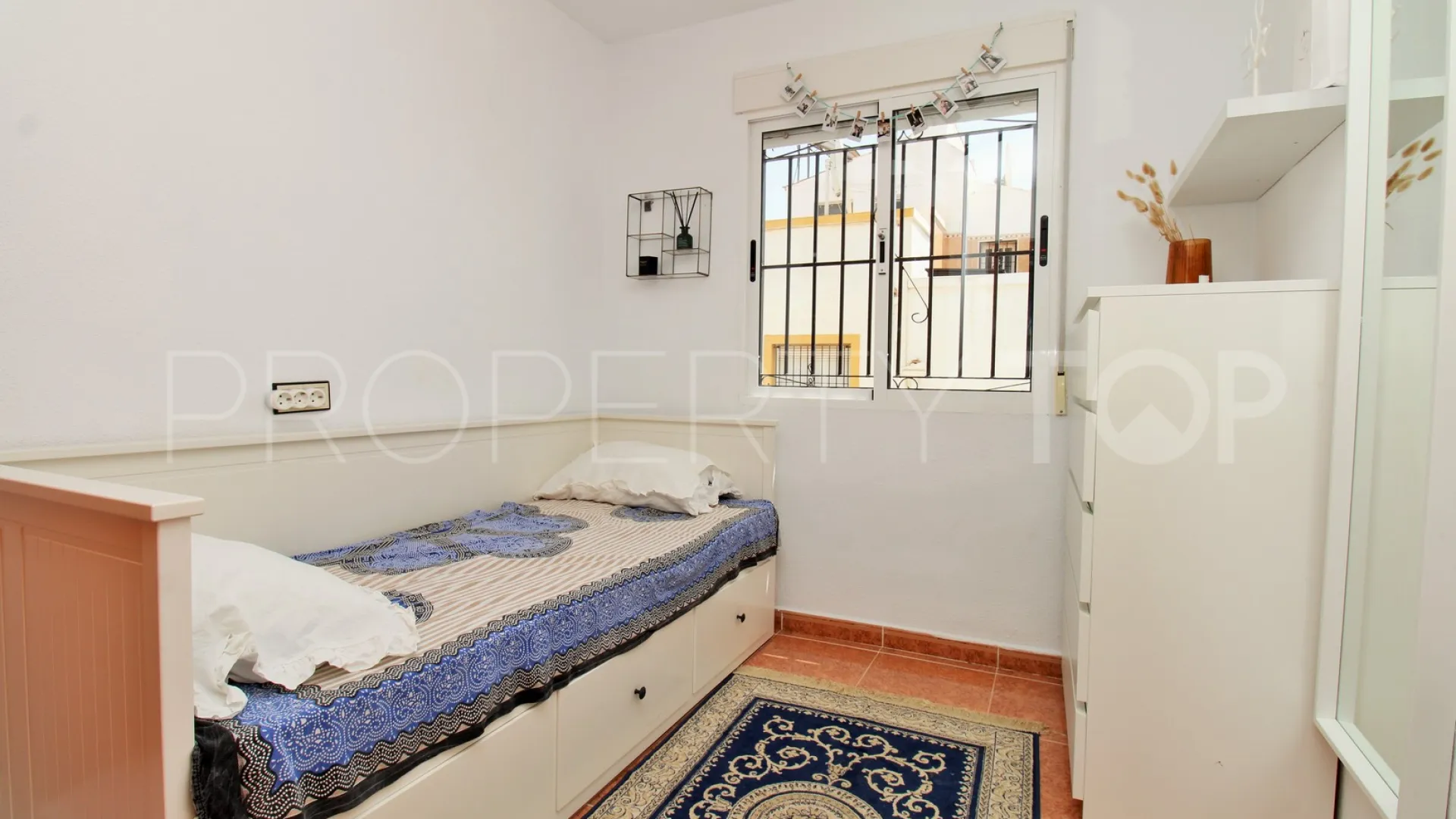 Town house for sale in Los Altos de Marbella with 3 bedrooms